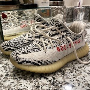 Yeezy Boost Zebra